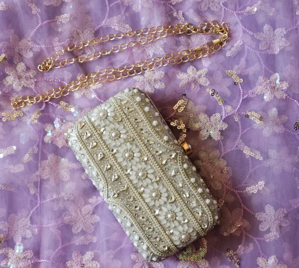 Noor-e-Gulzaar Clutch- Silver - Image 2